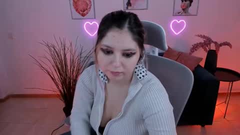 Dia online show from 02/08/25, 05:29