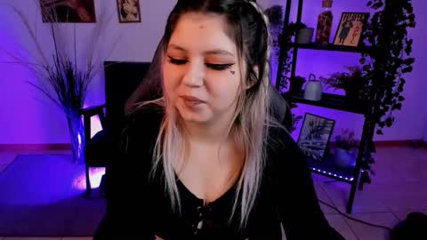 Dia online show from 02/24/25, 09:20