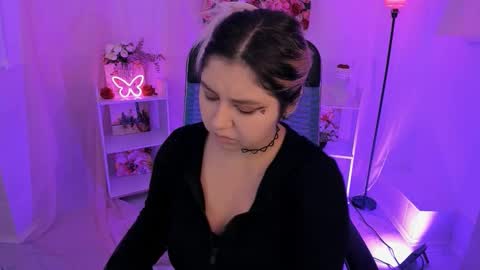 Dia online show from 10/08/25, 07:55