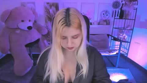 Dia online show from 12/13/25, 07:53