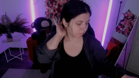 Dia online show from 06/07/26, 06:33