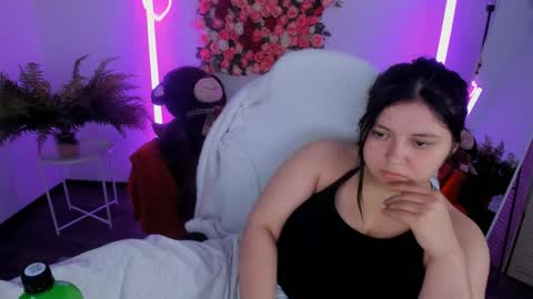 Dia online show from 06/10/26, 05:23