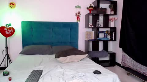 Snapshot of diabla_sexyboobs chatting on 12/10/24, 01:43 D I A B L A online show from 12/10/24, 01:43