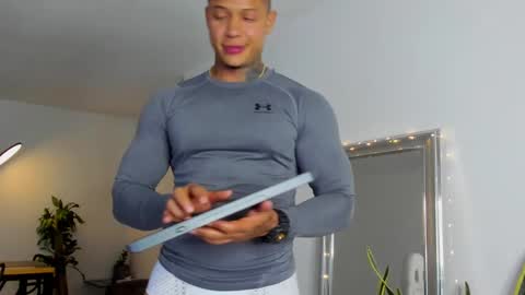 Diego online show from 12/17/24, 03:28