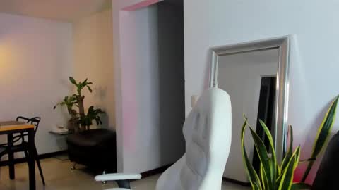 Diego online show from 01/26/25, 12:05