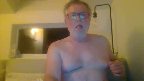 dial76 online show from 03/11/25, 03:05