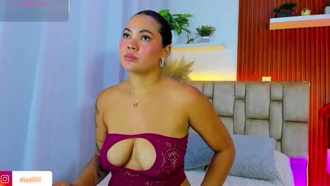 Snapshot of diamond_canela chatting on 02/18/26, 03:35 diamond_canela online show from 02/18/26, 03:35