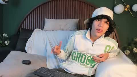 diamond_twink online show from 07/26/26, 05:48