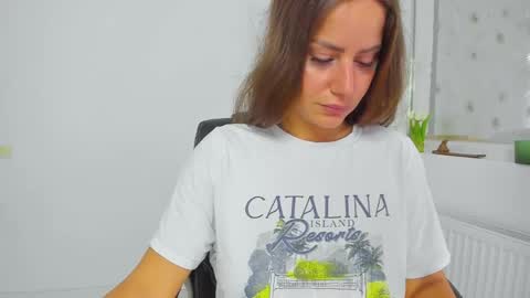 diamondkay_ online show from 06/02/26, 07:10