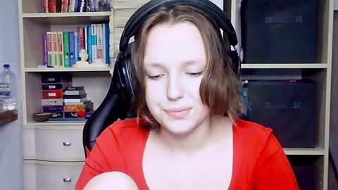 Snapshot of diana_back3 chatting on 10/18/25, 01:56 diana_back3 online show from 10/18/25, 01:56