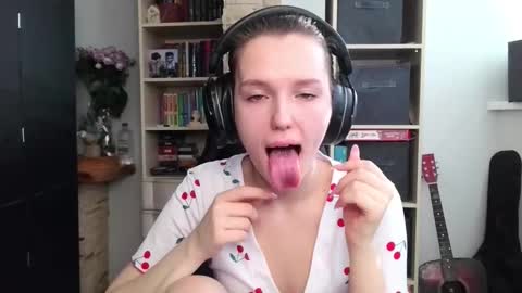 Snapshot of diana_back3 chatting on 10/30/25, 07:21 diana_back3 online show from 10/30/25, 07:21