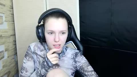 Snapshot of diana_back3 chatting on 11/12/25, 12:05 diana_back3 online show from 11/12/25, 12:05