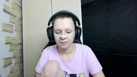 Snapshot of diana_back3 chatting on 11/15/25, 01:51 diana_back3 online show from 11/15/25, 01:51