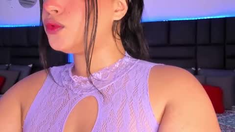 Snapshot of diana_clarck chatting on 09/15/25, 03:23 Diana Tamayo online show from 09/15/25, 03:23