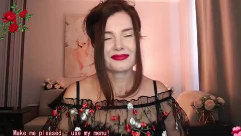 Diana DeLua online show from 10/26/25, 10:54