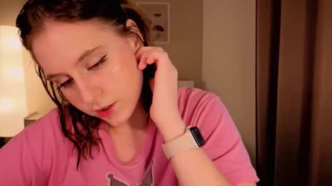 Snapshot of diana_floweri chatting on 11/13/25, 07:40 Diana online show from 11/13/25, 07:40