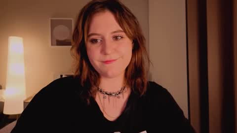 Snapshot of diana_floweri chatting on 11/15/25, 04:32 Diana online show from 11/15/25, 04:32