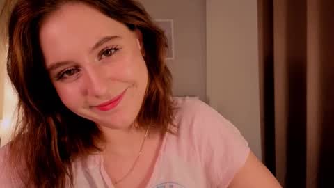 Snapshot of diana_floweri chatting on 11/22/25, 06:56 Diana online show from 11/22/25, 06:56