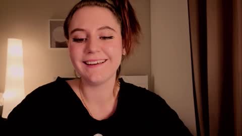 Snapshot of diana_floweri chatting on 12/01/25, 04:28 Diana online show from 12/01/25, 04:28