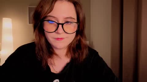 Snapshot of diana_floweri chatting on 12/04/25, 03:49 Diana online show from 12/04/25, 03:49