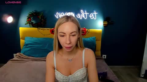 Diana  online show from 12/16/24, 08:52