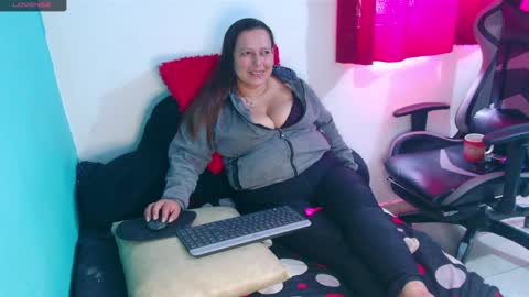 Diana Lozano online show from 04/12/26, 04:23
