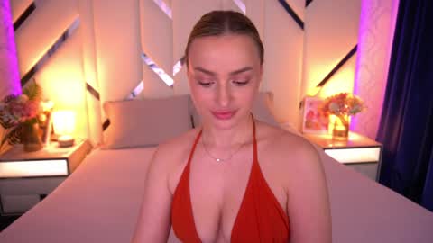 Snapshot of diana_nova chatting on 05/07/26, 02:00 diana_nova online show from 05/07/26, 02:00