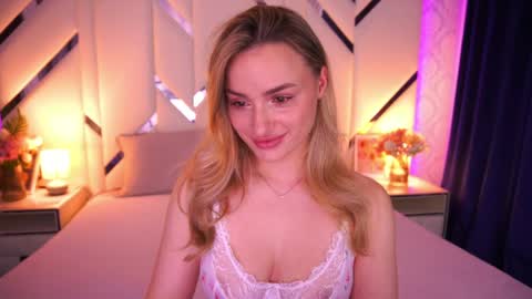 Snapshot of diana_nova chatting on 05/08/26, 01:16 diana_nova online show from 05/08/26, 01:16