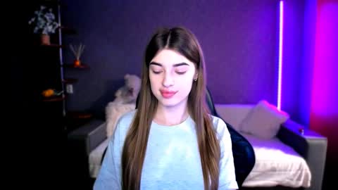 Snapshot of dianaa_lee chatting on 09/24/25, 05:05 DIANA online show from 09/24/25, 05:05