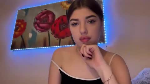 Snapshot of dianaa_lee chatting on 10/13/25, 09:15 DIANA online show from 10/13/25, 09:15