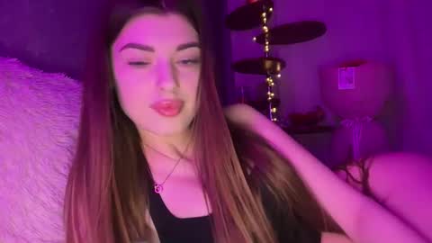 Snapshot of dianaa_lee chatting on 03/09/26, 12:58 DIANA online show from 03/09/26, 12:58