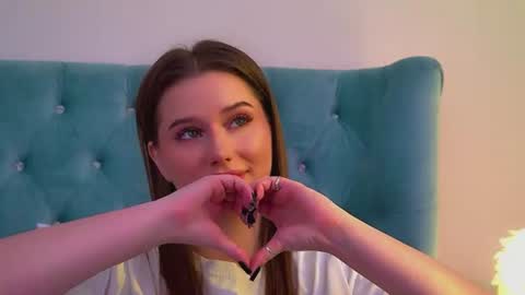 Diana online show from 07/16/26, 11:33