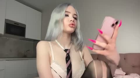 Snapshot of dianadesire_ chatting on 06/22/26, 09:34 Diana online show from 06/22/26, 09:34