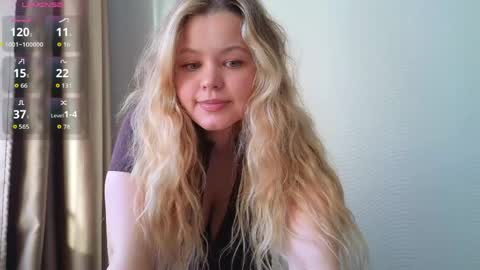 Snapshot of dianaholiday chatting on 04/14/26, 02:45 Olga online show from 04/14/26, 02:45