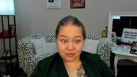 Snapshot of dianakristol chatting on 05/16/26, 05:23 Diana online show from 05/16/26, 05:23