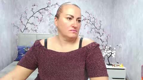 Diana online show from 05/19/26, 05:25