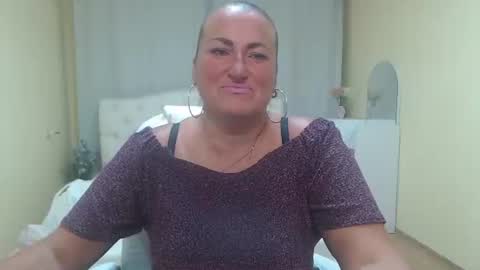 Diana online show from 07/21/26, 05:43