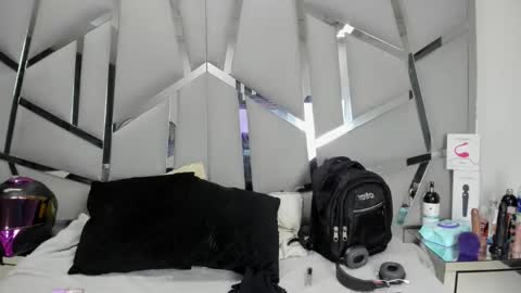 dianarous online show from 03/07/26, 03:47