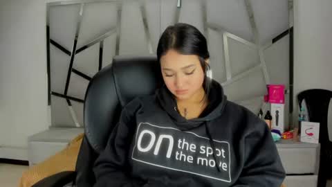 dianarous online show from 07/25/26, 05:05