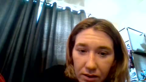 Snapshot of dianarussell864 chatting on 10/21/25, 04:30 dianarussell864 online show from 10/21/25, 04:30