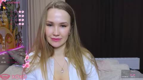 Snapshot of dianashermy chatting on 12/14/25, 02:00 Diana online show from 12/14/25, 02:00