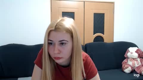 dianasmiey7 online show from 02/05/25, 06:59