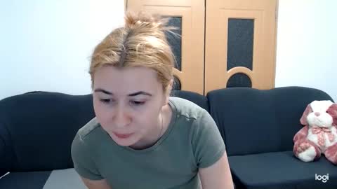 dianasmiey7 online show from 02/13/25, 09:06