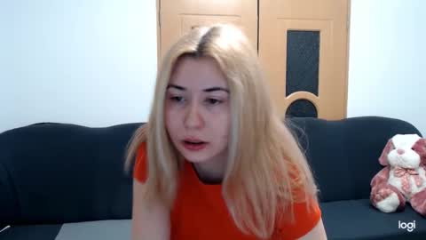 dianasmiey7 online show from 02/19/25, 05:38