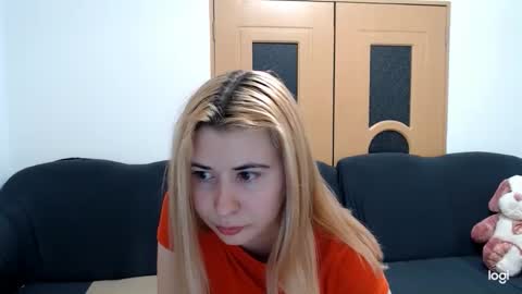 dianasmiey7 online show from 03/07/25, 06:11