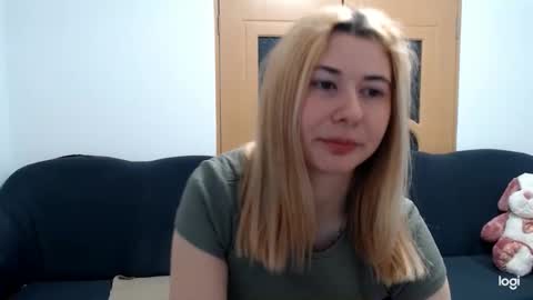 dianasmiey7 online show from 03/08/25, 08:22