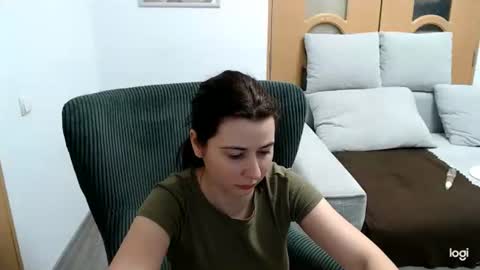 Snapshot of dianasmiey7 chatting on 02/24/26, 08:18 dianasmiey7 online show from 02/24/26, 08:18