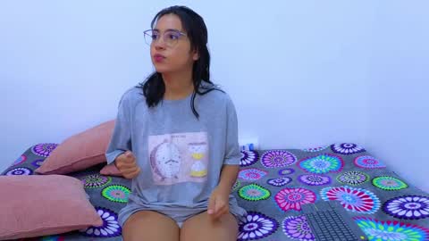 Ana  Leo online show from 02/06/25, 03:09