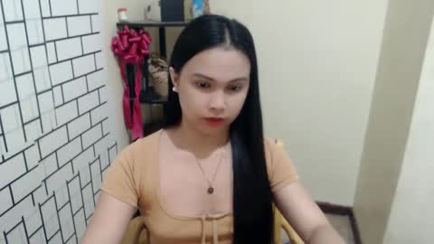 Diane online show from 02/05/25, 01:44