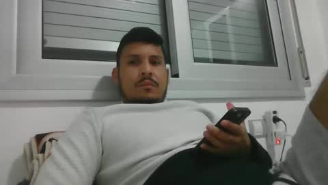 Snapshot of diangohetero21cm chatting on 12/17/24, 07:04 diangohetero21cm online show from 12/17/24, 07:04